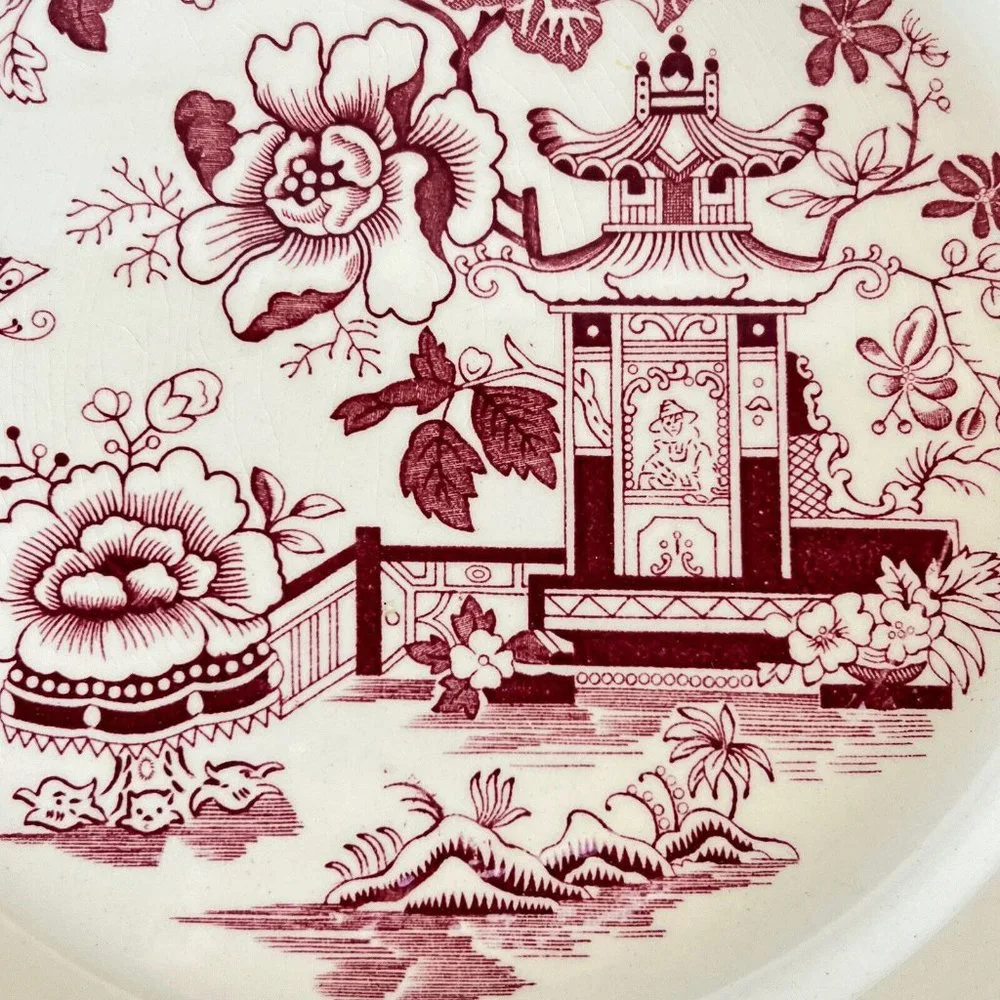 Vintage‎ Taylor Smith Taylor Red Asian Design Dinner Plate 10” Crazing